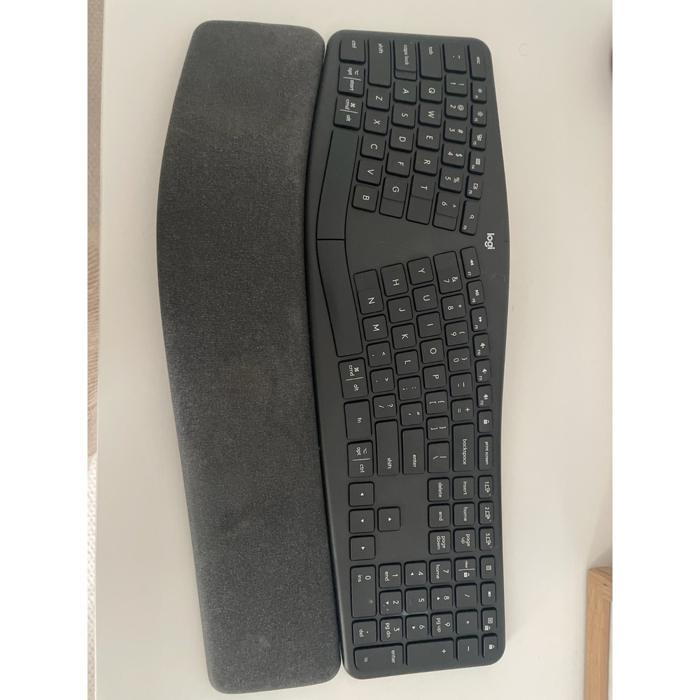 Logitech ERGO K860 Ergonomic Keyboard - Works, with USB key and batteries